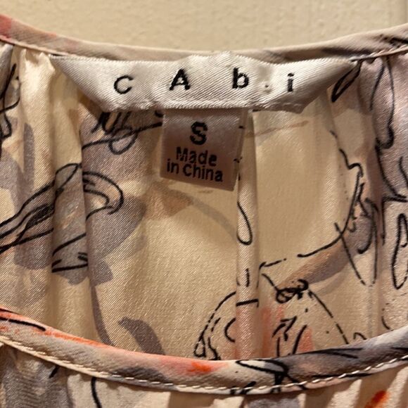 CAbi 399 Gypsy Silk Floral Dolman Sleeve Top - Picture 4 of 8